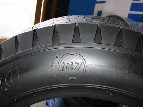 R7